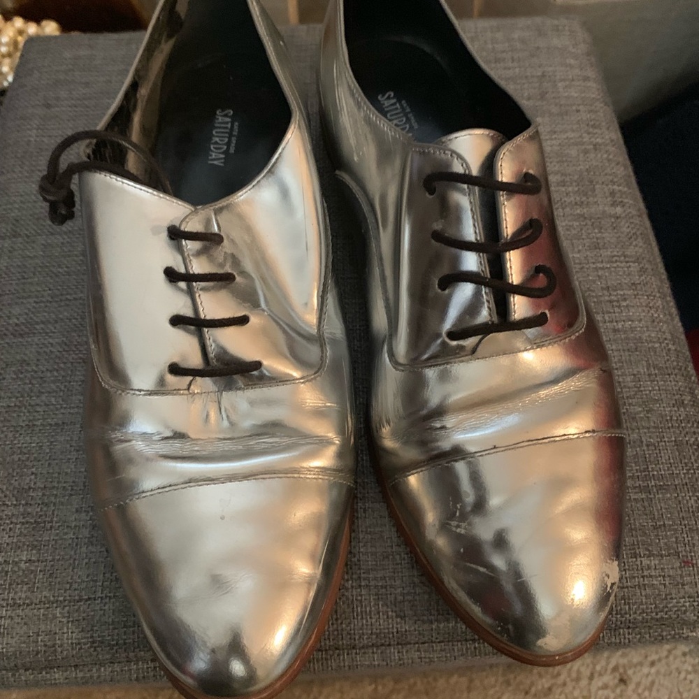 SOLD-Kate Spade Saturday silver shoes 8.5